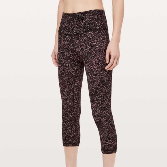 lululemon athletica Pants - Lululemon Align Crop 21" Lacescape Spanish Rose Black